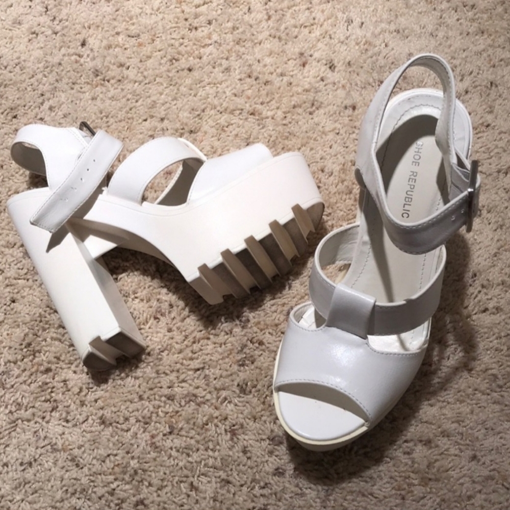 Shoe Republic LA White Freese 7.5